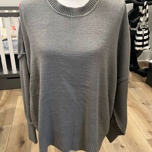 Gray long sleeve sweater Size L